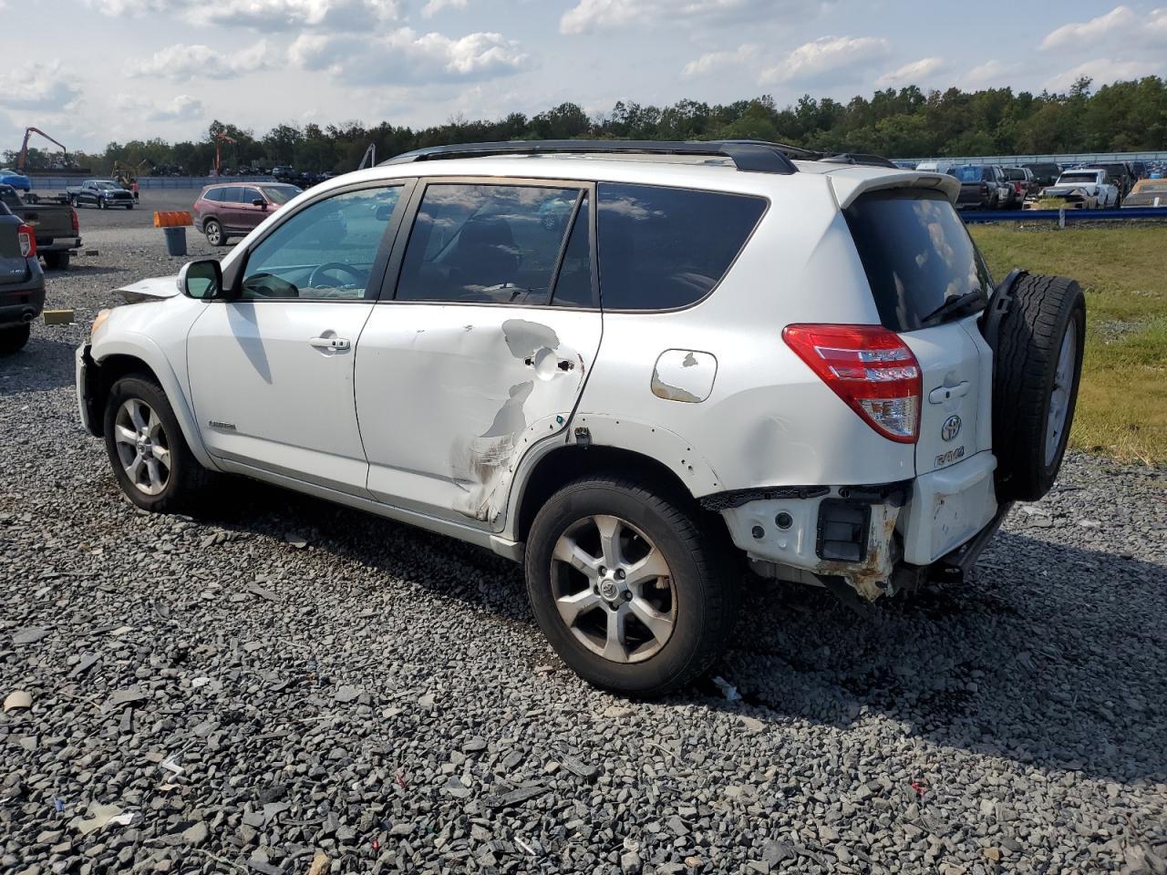 2011 Toyota Rav4 Limited - Фото 2