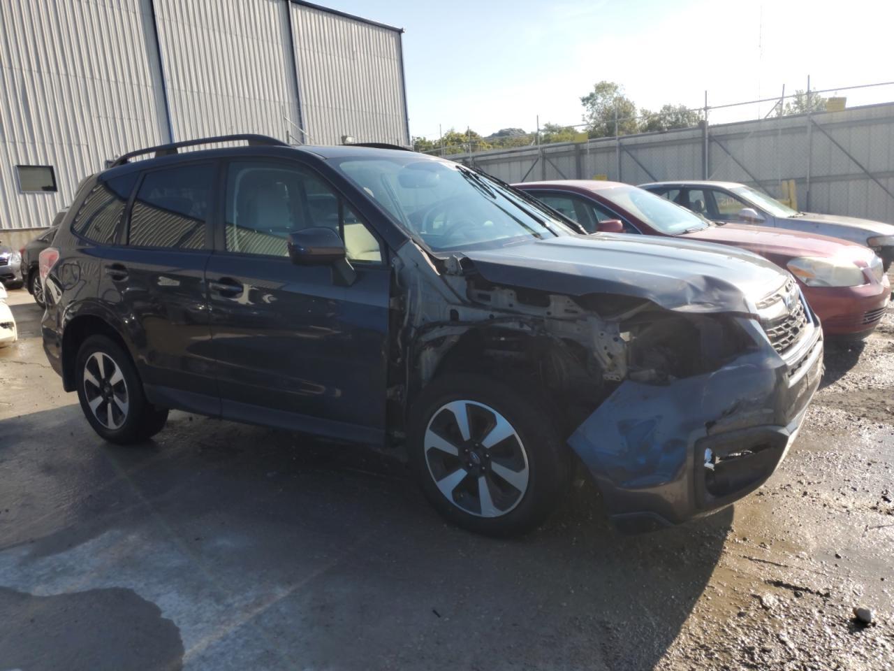 2017 Subaru Forester 2.5I Premium - Фото 4