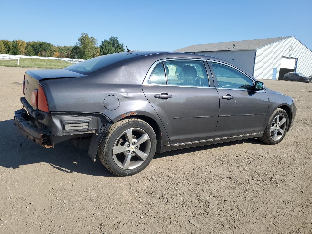 2011 Chevrolet Malibu 1Lt - Image 3