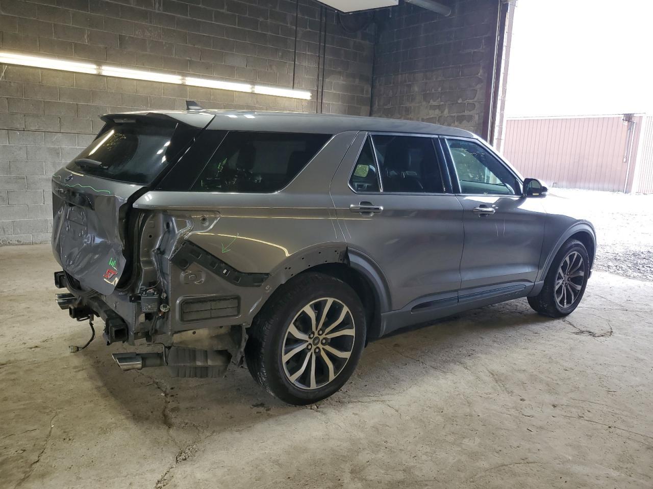 2021 Ford Explorer St - Фото 3