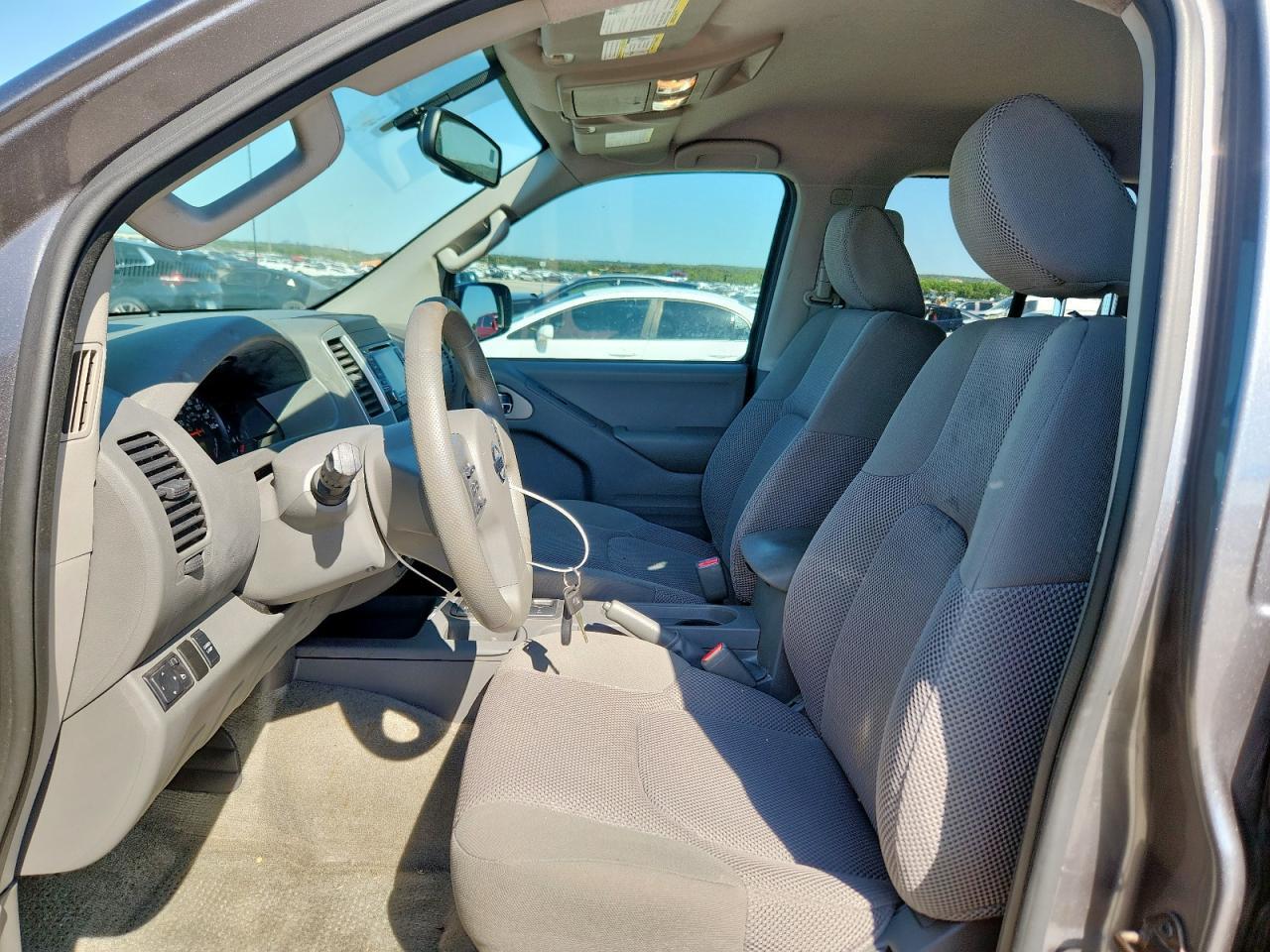 2016 Nissan Frontier S - Фото 7