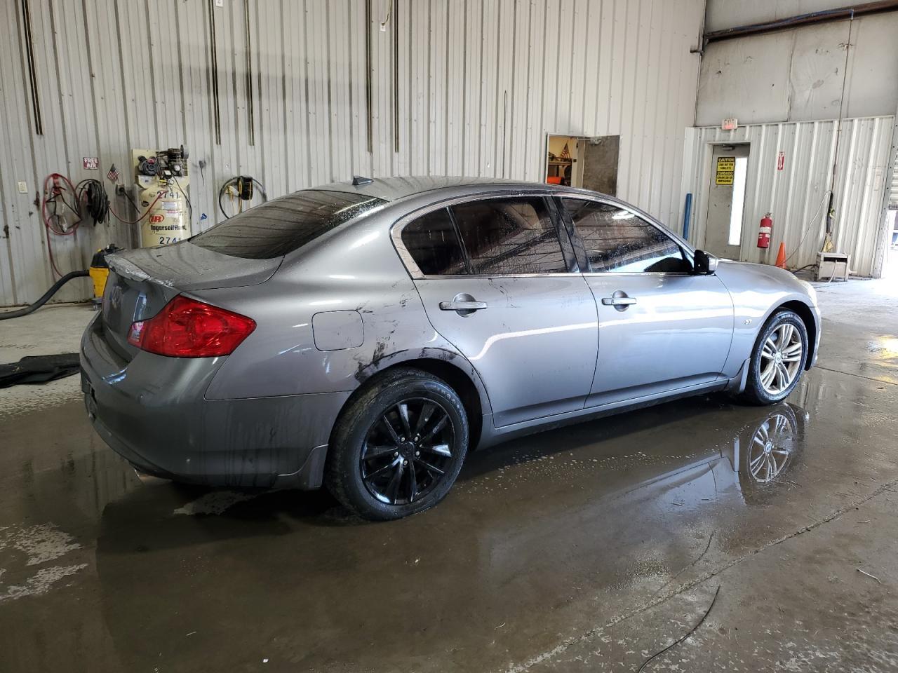 2015 Infiniti Q40 - Фото 3