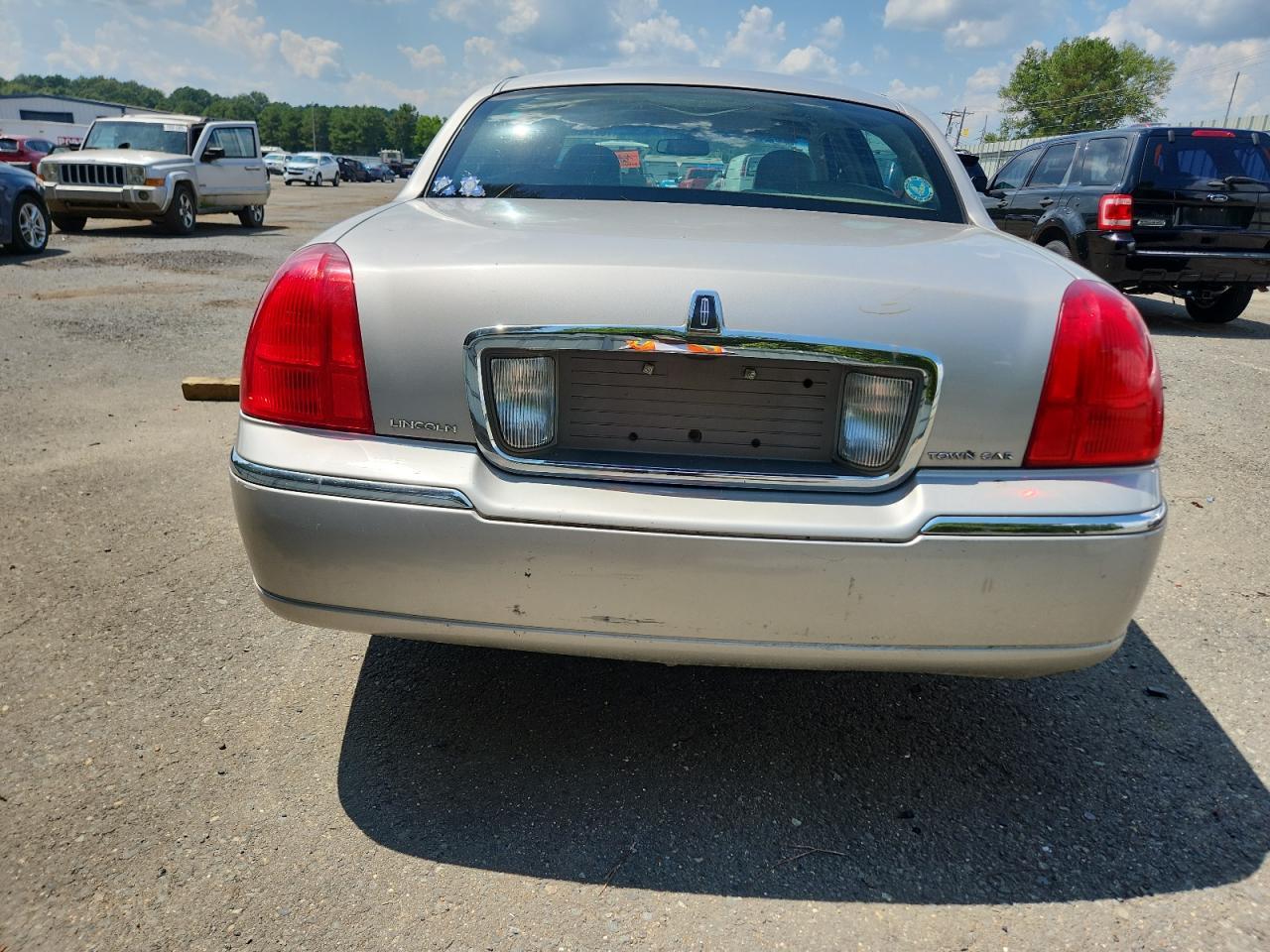 2009 Lincoln Town Car Signature Limited - Фото 6