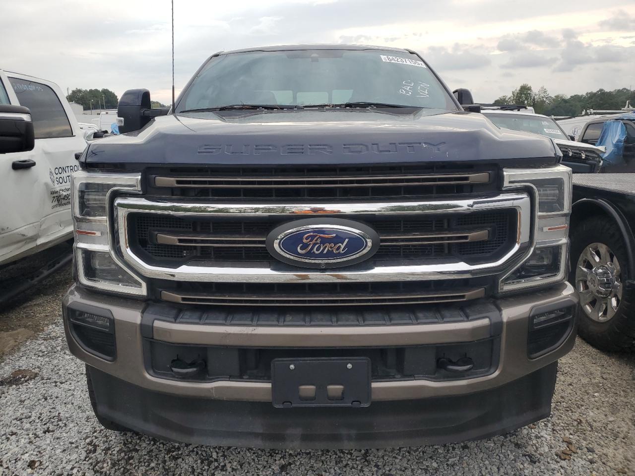 2022 Ford F250 Super Duty - Image 5