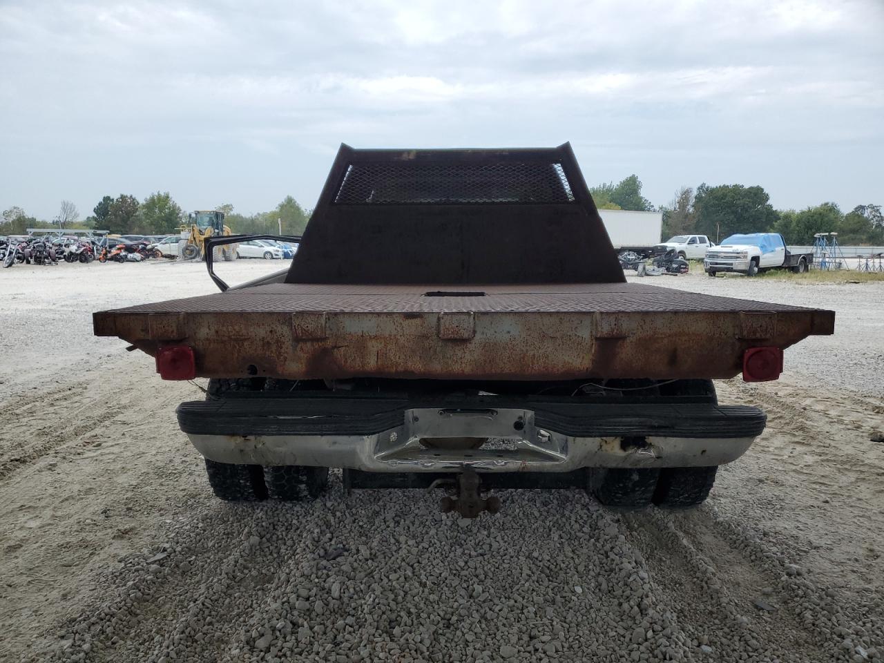 2000 GMC Sierra K3500 - Image 6
