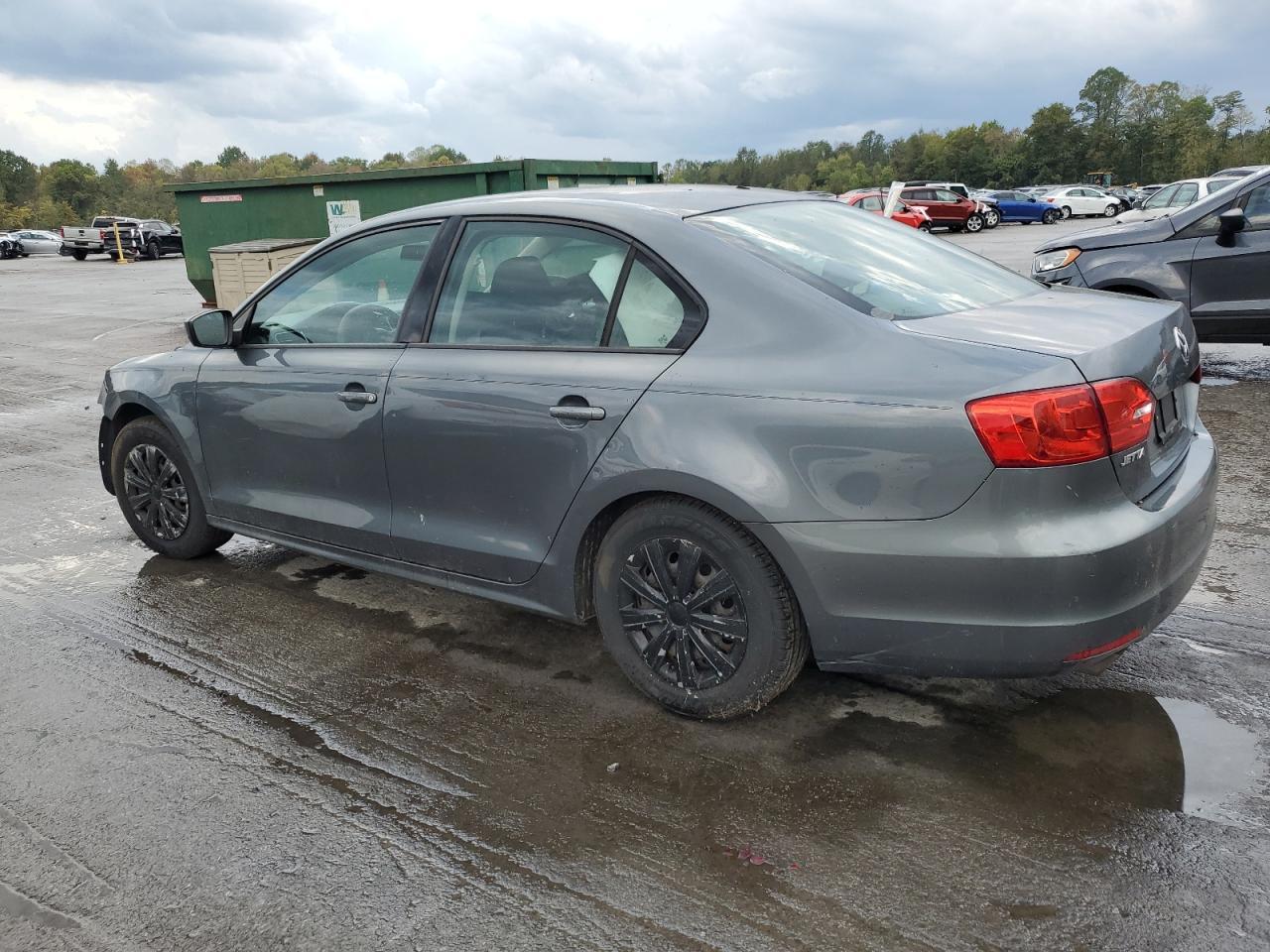 2013 Volkswagen Jetta Base - Image 2