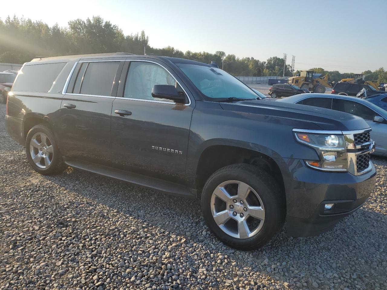 2020 Chevrolet Suburban K1500 Lt - Image 4