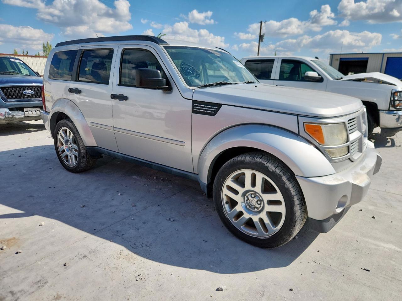 2011 Dodge Nitro Heat - Image 4