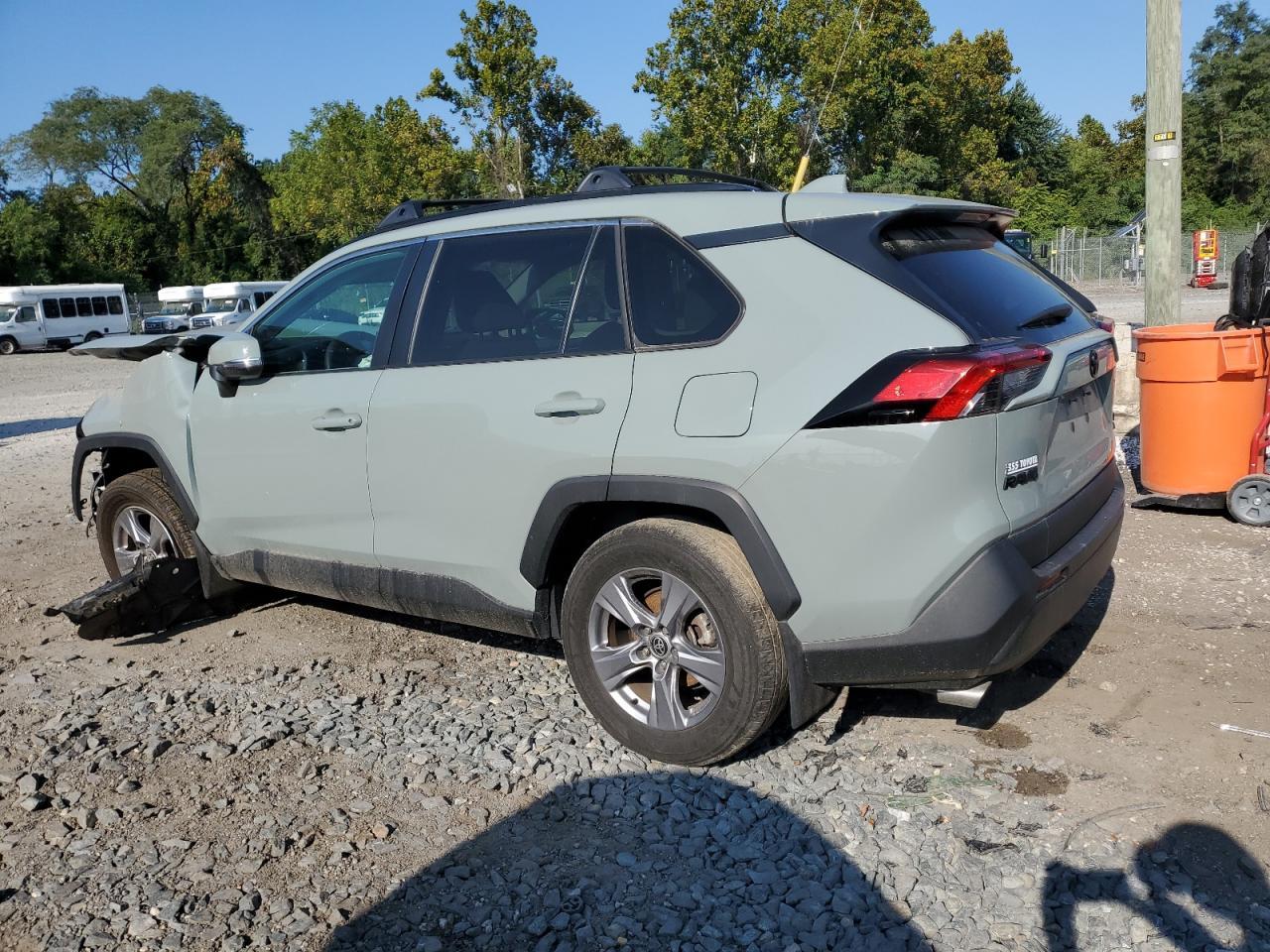 2022 Toyota Rav4 Xle - Image 2