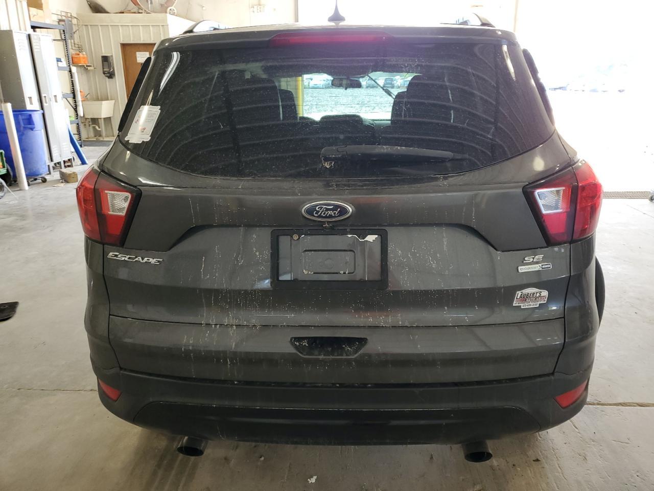 2019 Ford Escape Se - Фото 6
