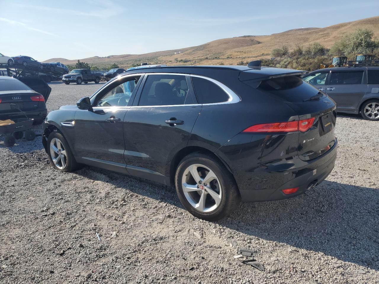 2019 Jaguar F-Pace Premium - Фото 2