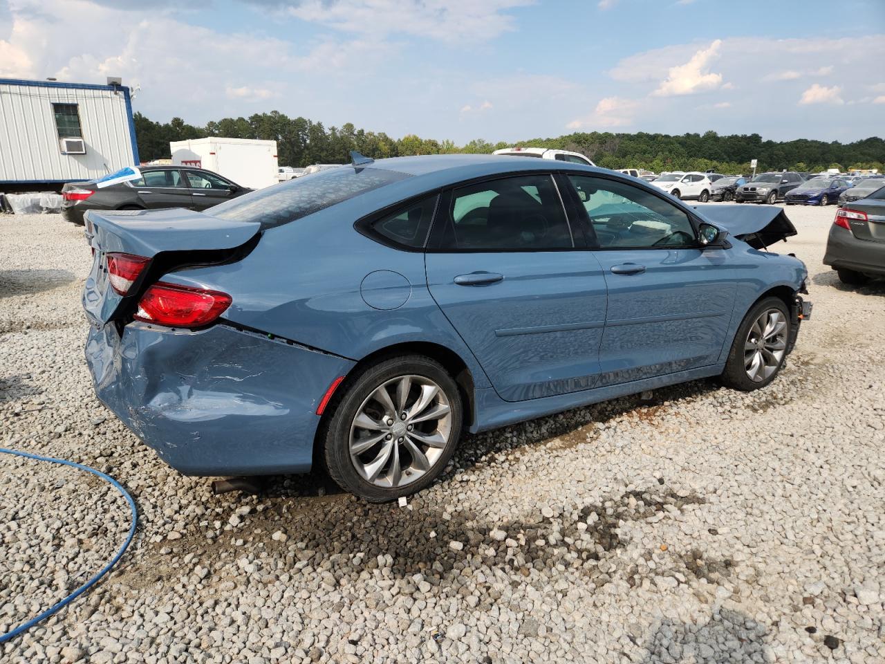 2015 Chrysler 200 S - Фото 3
