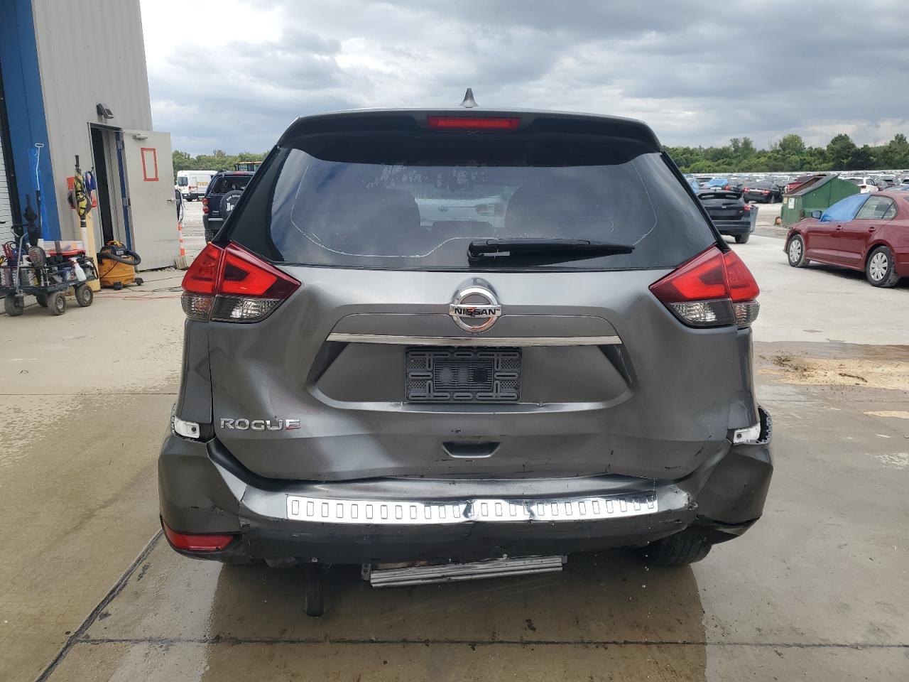 2017 Nissan Rogue S - Фото 6