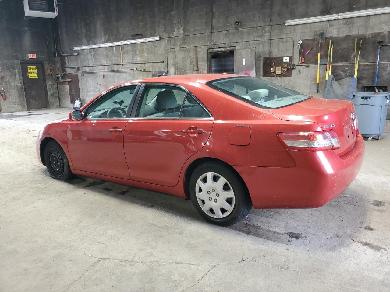2010 Toyota Camry - Image 2