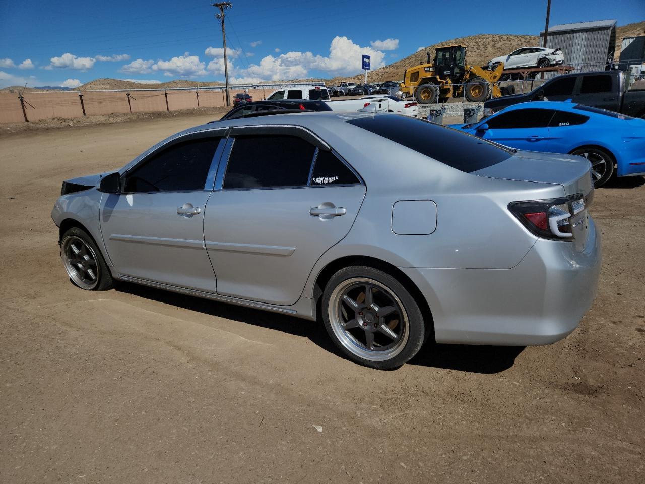 2014 Toyota Camry Se - Image 2