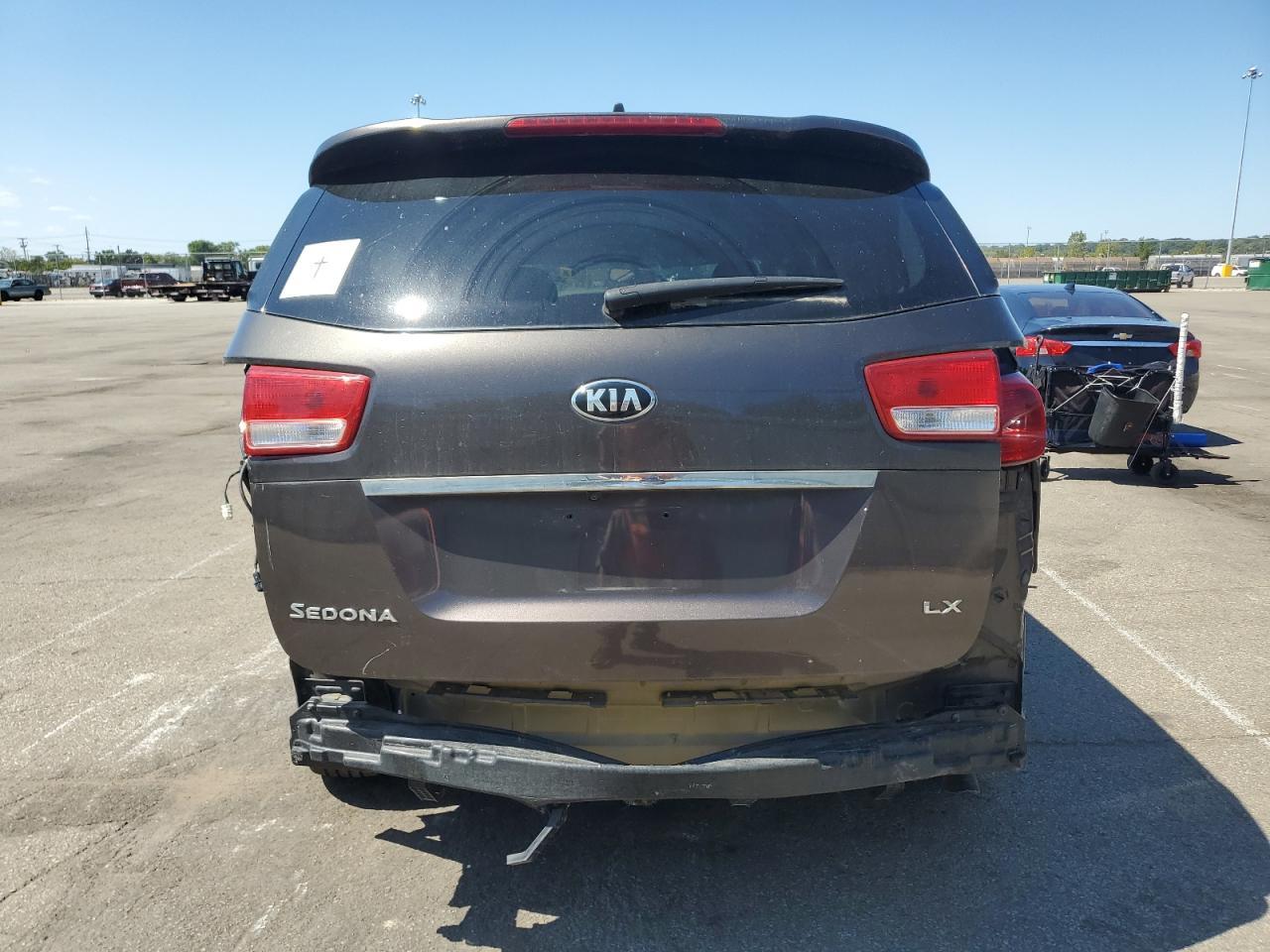2017 Kia Sedona Lx - Фото 6
