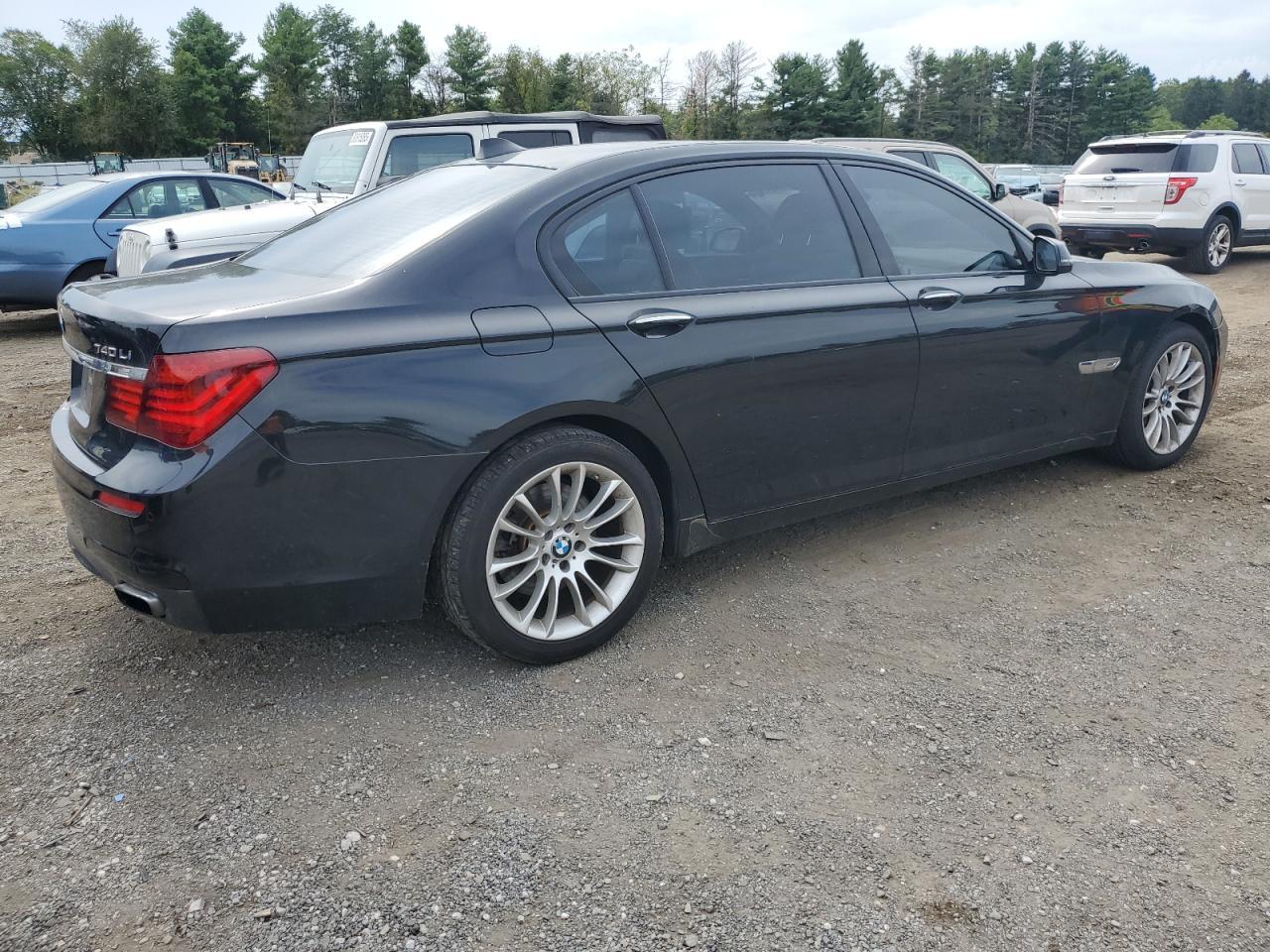 2015 BMW 740 Lxi - Image 3
