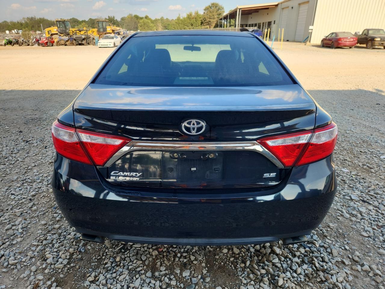 2016 Toyota Camry Le - Фото 6