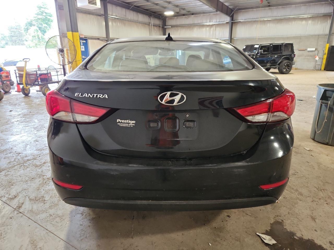 2016 Hyundai Elantra Se - Фото 6