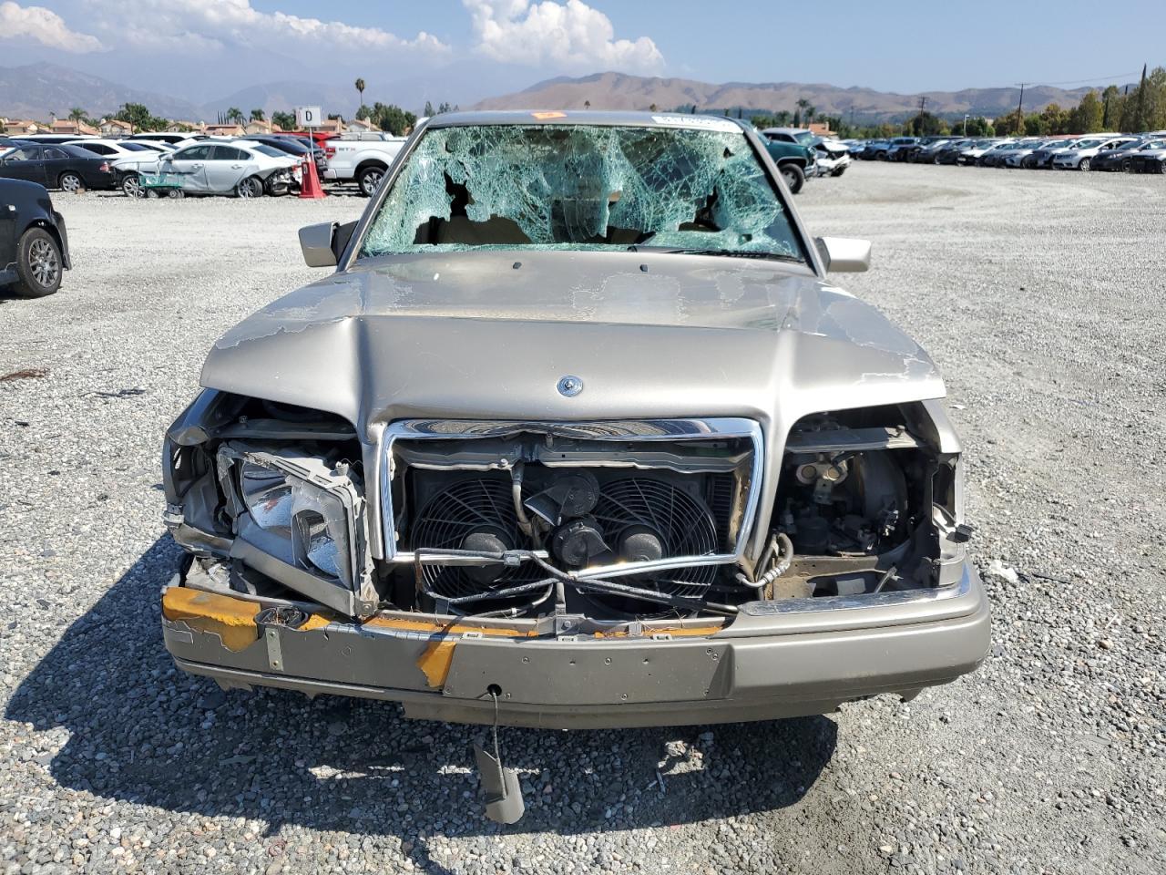 1995 Mercedes-Benz E 300D - Фото 5