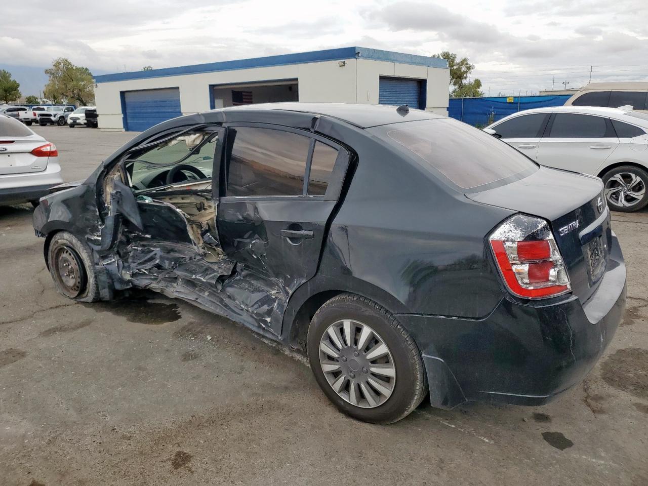 2009 Nissan Sentra 2.0 - Фото 2