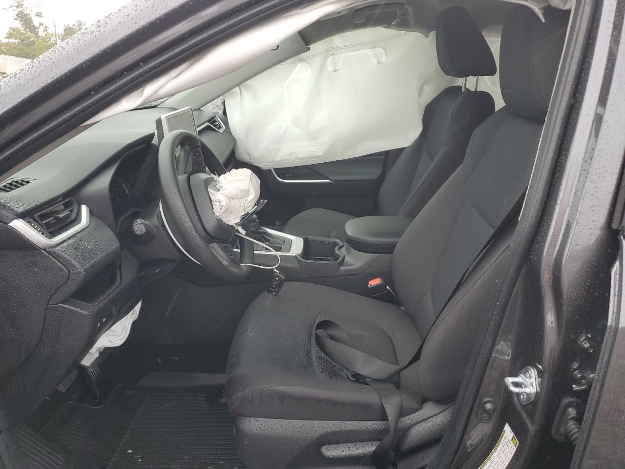 2025 Toyota Rav4 Le - Image 7