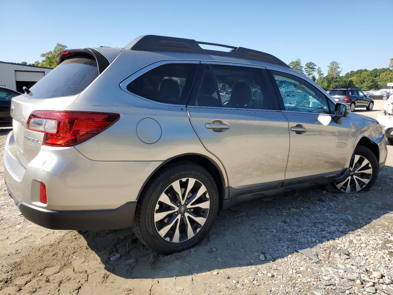 2015 Subaru Outback 2.5I Limited - Фото 3