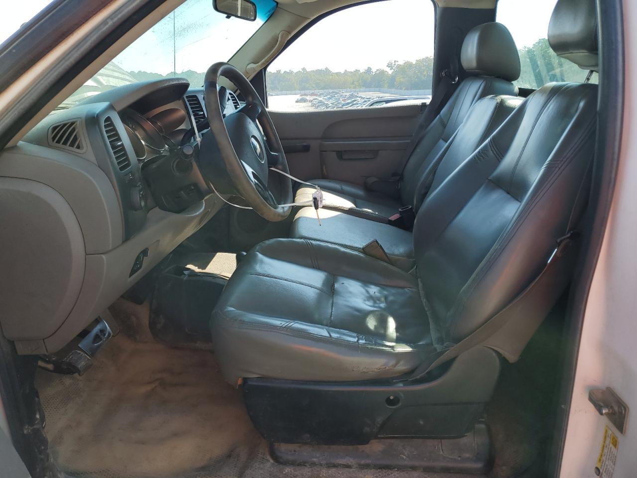 2013 Chevrolet Silverado K2500 Heavy Duty - Фото 7