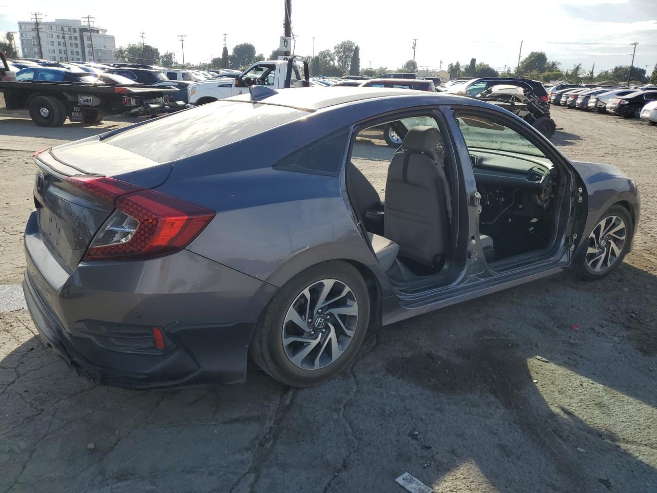 2017 Honda Civic Ex - Image 3