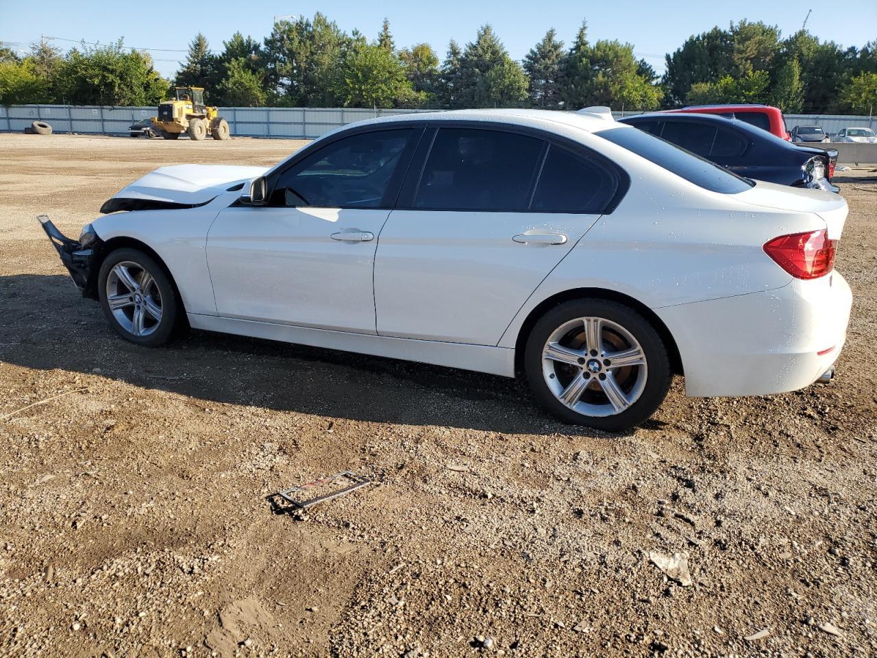 2014 BMW 328 Xi - Image 2