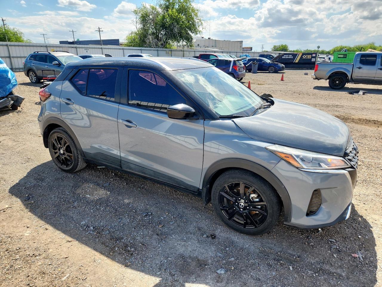 2021 Nissan Kicks Sv - Image 4