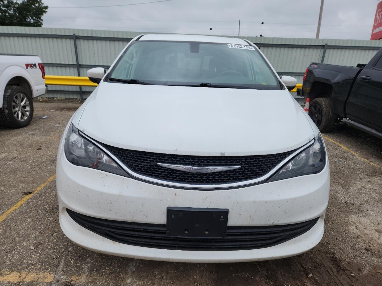 2017 Chrysler Pacifica Touring - Image 5