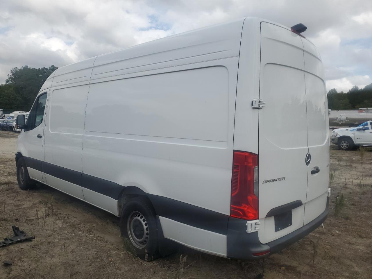 2024 Mercedes-Benz Sprinter 2500 - Фото 2