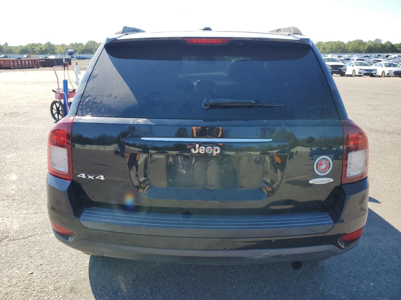 2017 Jeep Compass Latitude - Фото 6