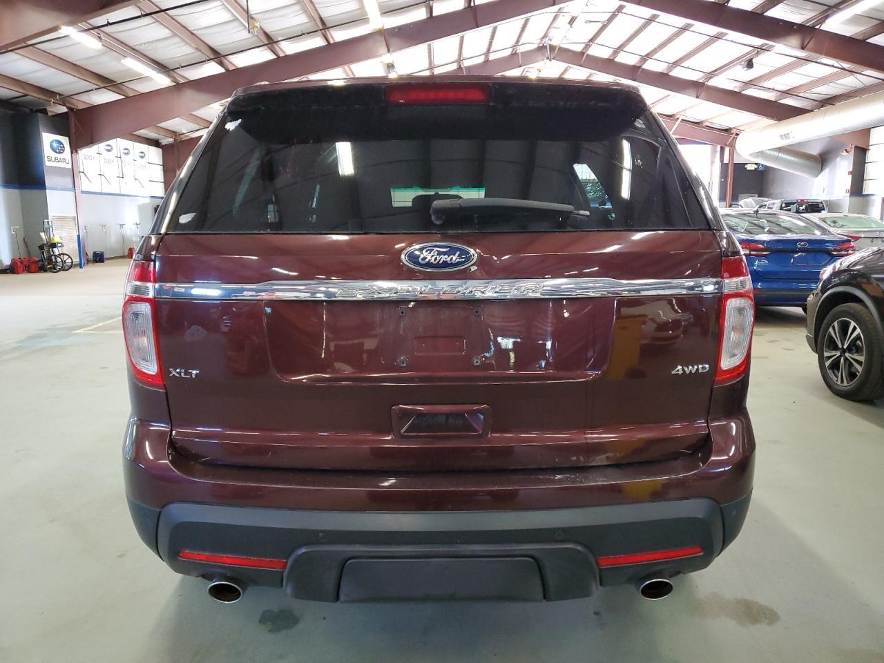 2012 Ford Explorer Xlt - Image 6
