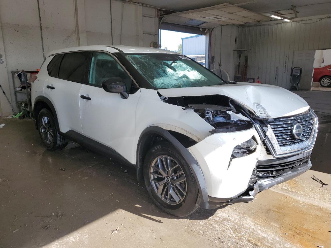 2021 Nissan Rogue S - Фото 4