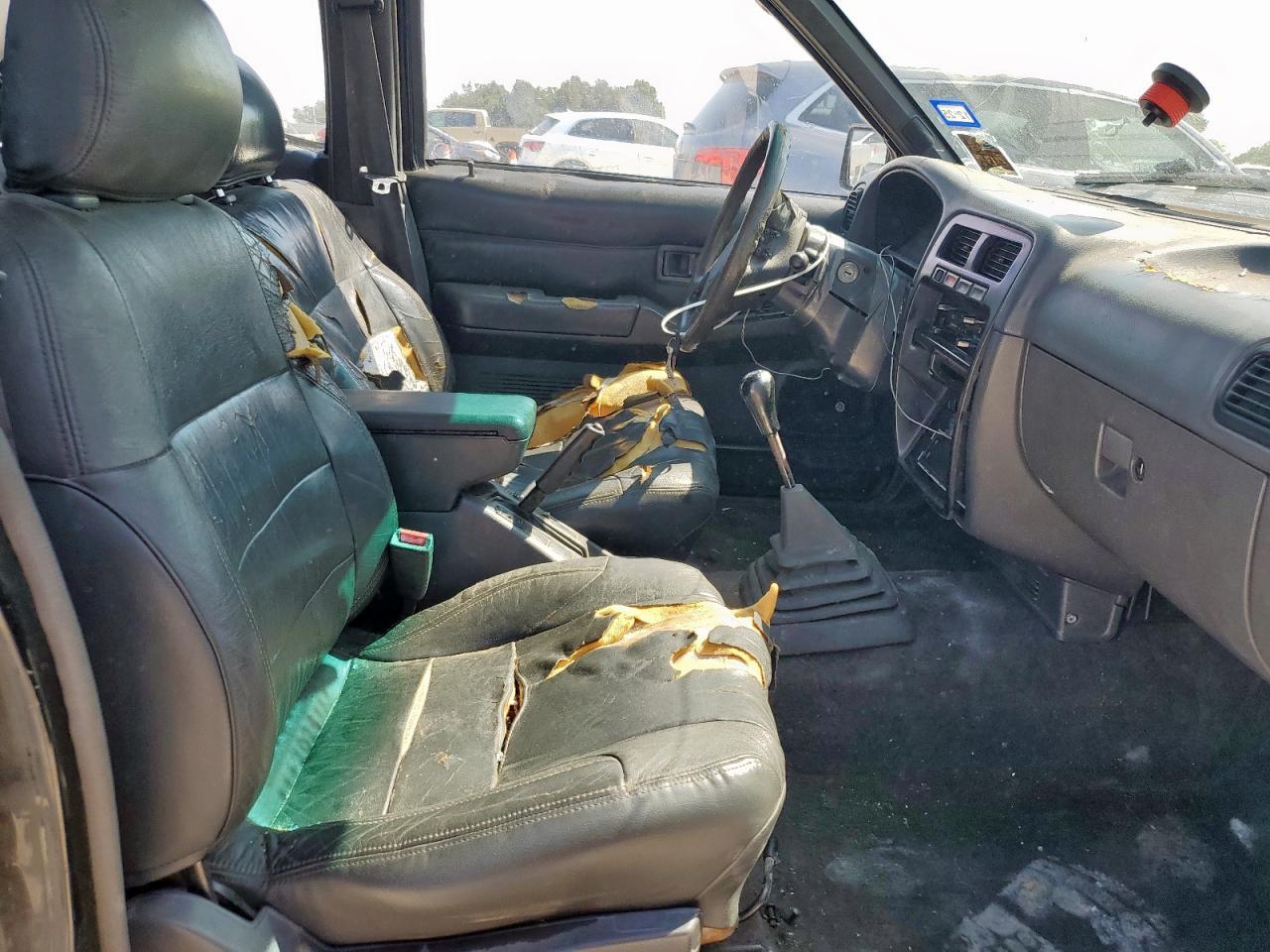 1995 Nissan Pathfinder Xe - Фото 7