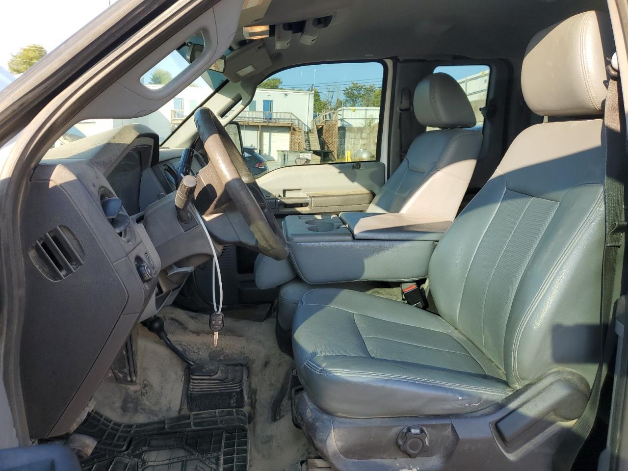 2016 Ford F250 Super Duty - Image 7