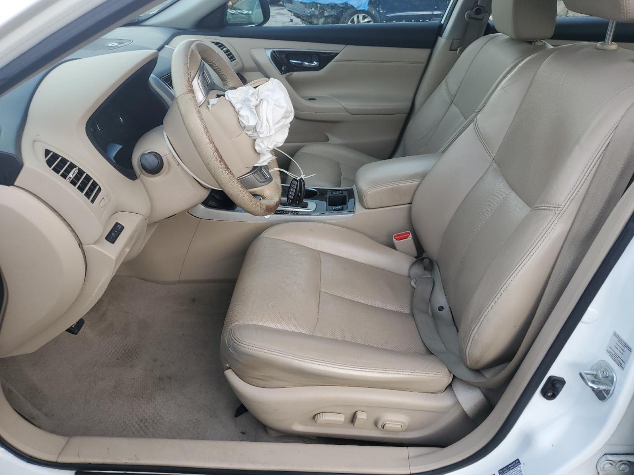 2014 Nissan Altima 2.5 - Image 7