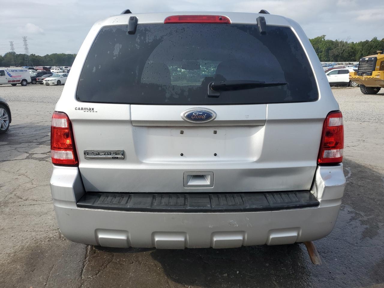 2010 Ford Escape Xlt - Image 6