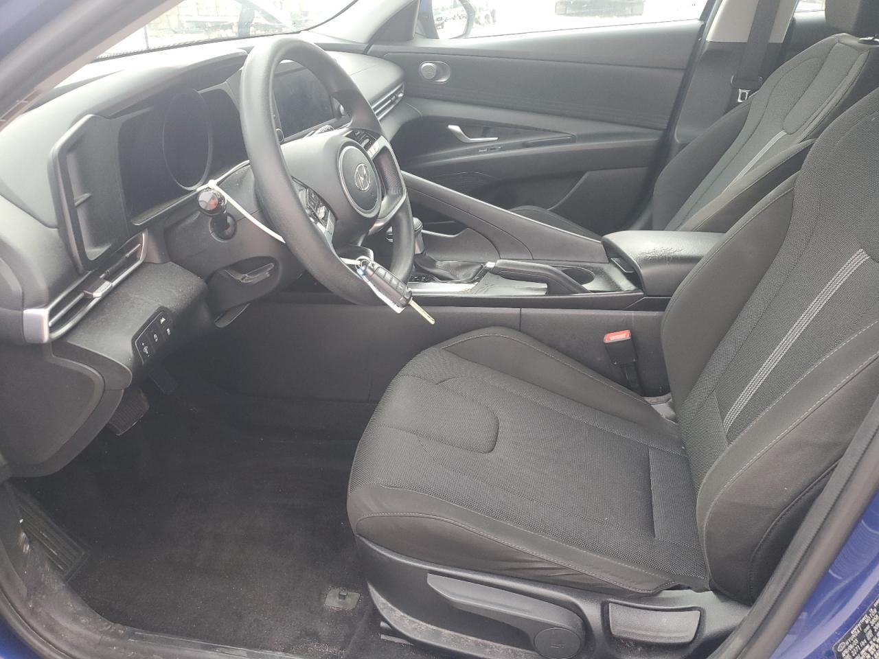 2023 Hyundai Elantra Se - Фото 7