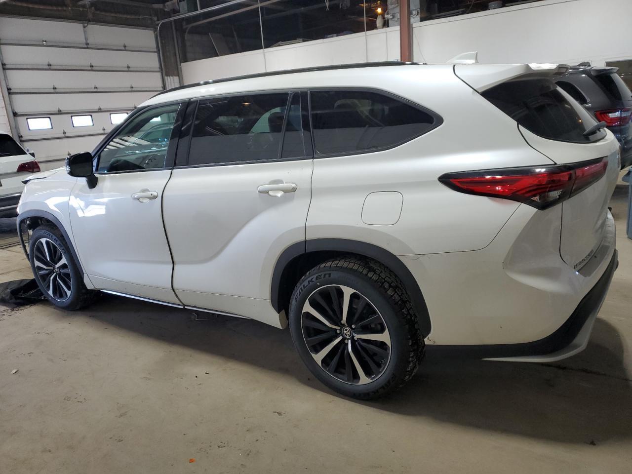 2021 Toyota Highlander Xse - Фото 2