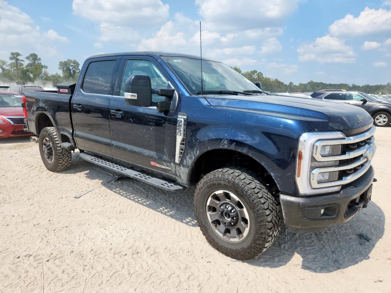2024 Ford F250 Super Duty - Фото 4