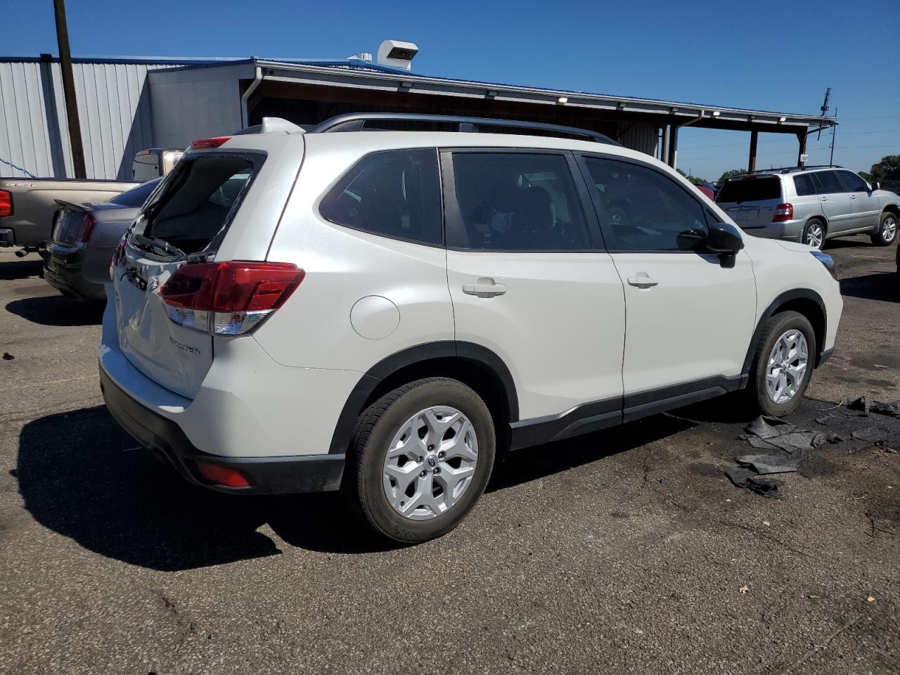2021 Subaru Forester - Фото 3