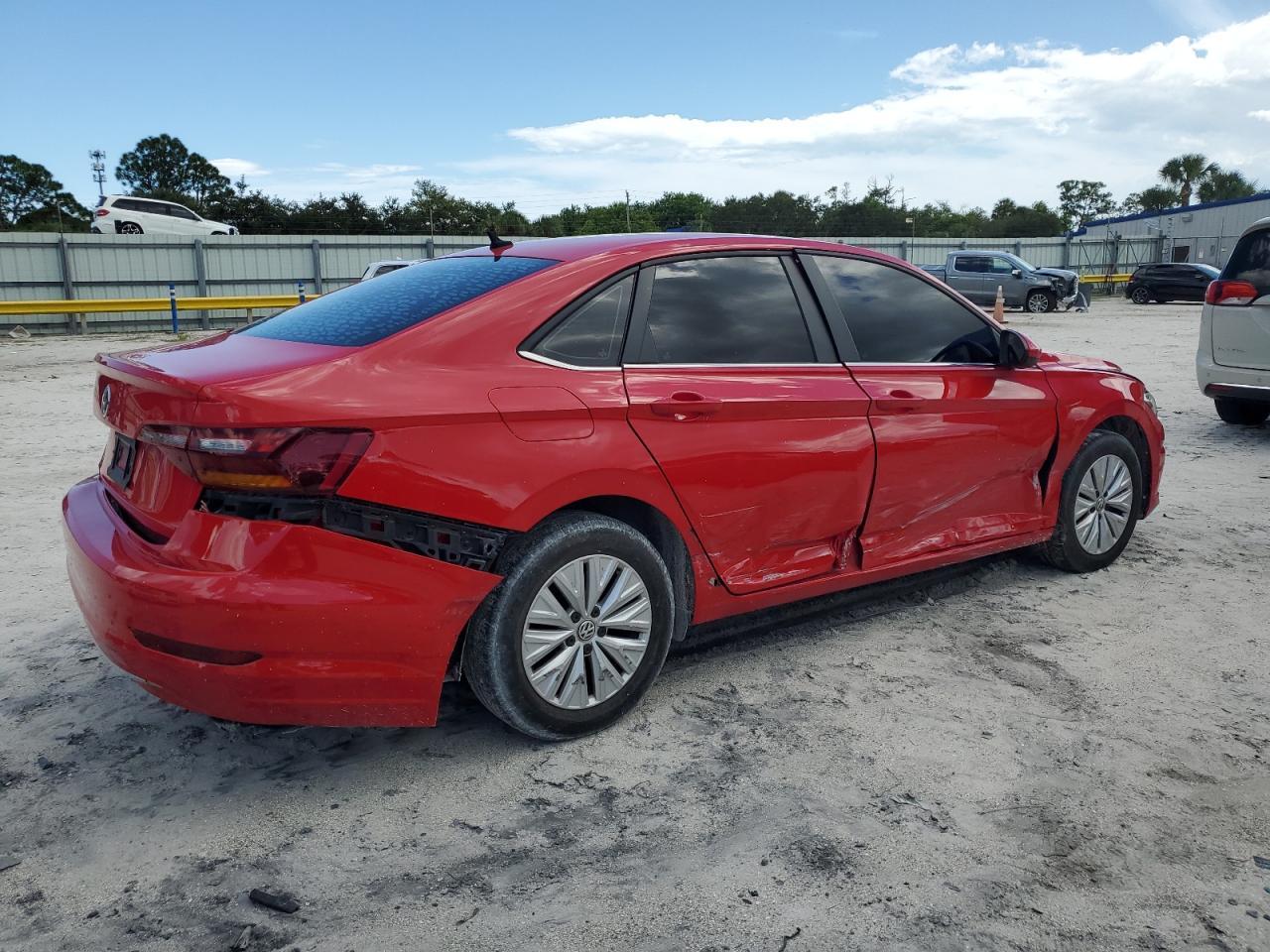 2019 Volkswagen Jetta S - Фото 3