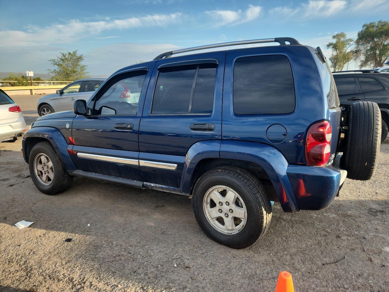 2005 Jeep Liberty Limited - Фото 2