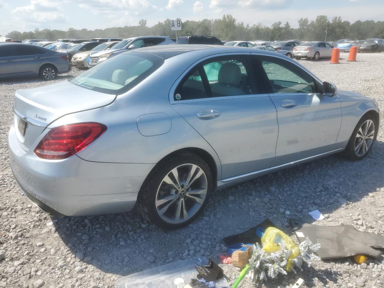 2018 Mercedes-Benz C 300 4Matic - Image 3