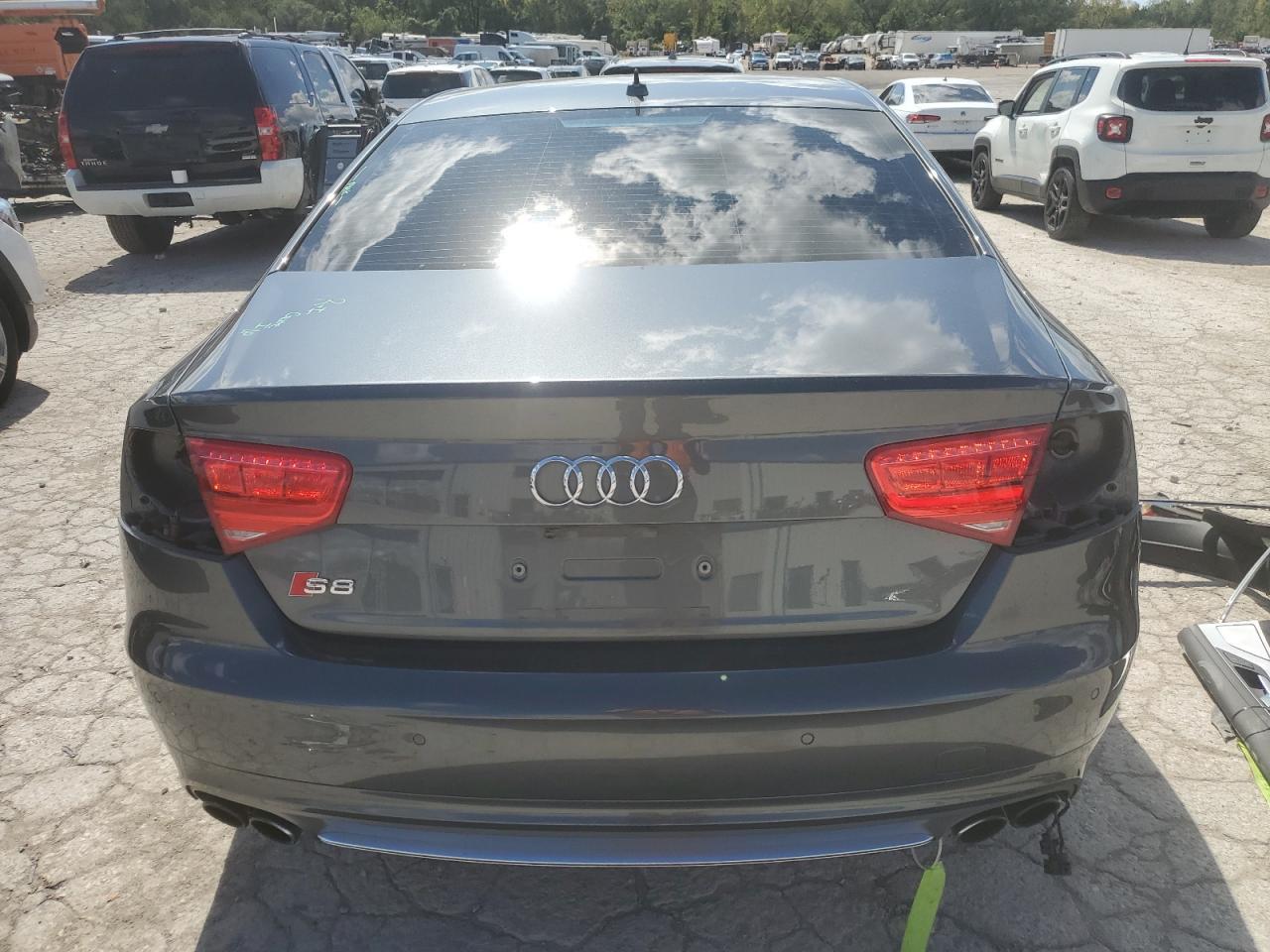 2014 Audi S8 Quattro - Image 6