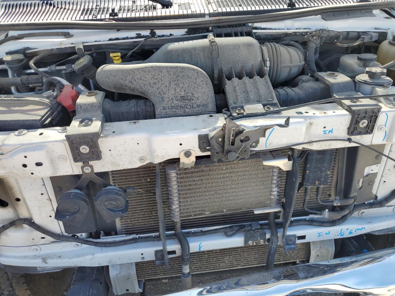 2016 Ford Econoline E350 Super Duty Cutaway Van - Image 7