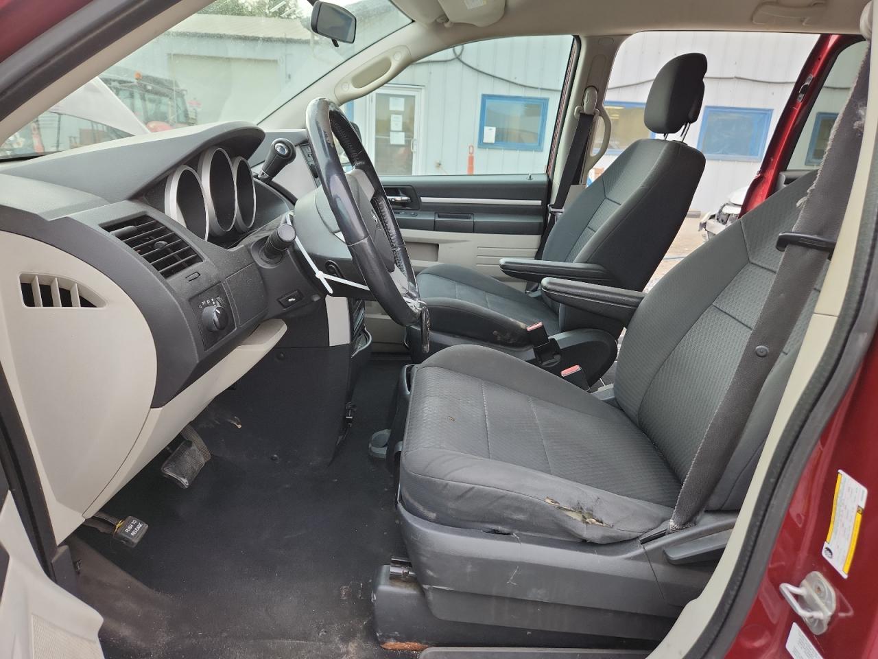 2010 Dodge Grand Caravan Hero - Image 7
